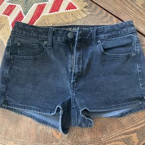 American eagle high rise shortie black shorts - size 6